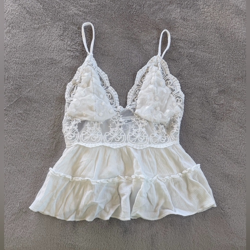 Fashion Nova White Lace Top Size XS-S